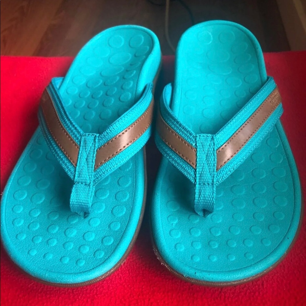 Orthoheel flip flops sz 7